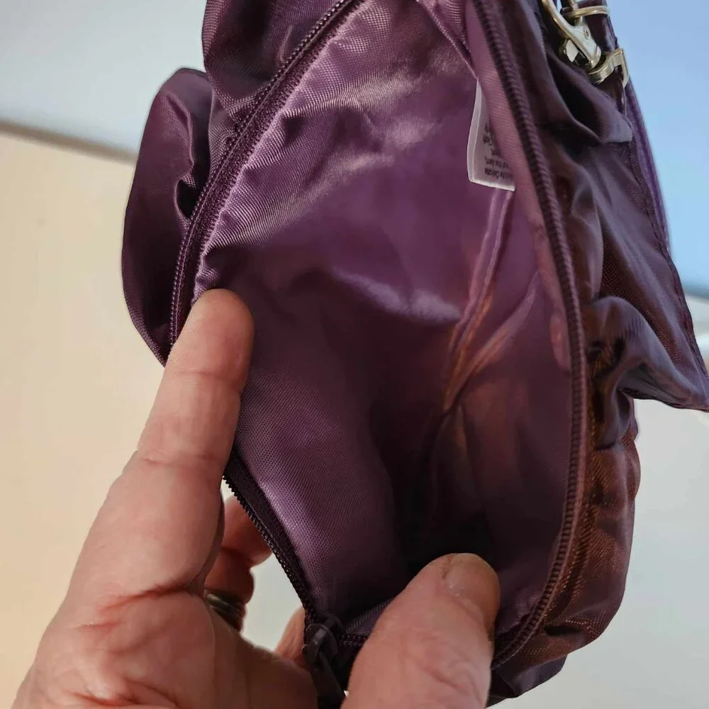EUC Thirty-One Deep Purple Ruffle Wristlet